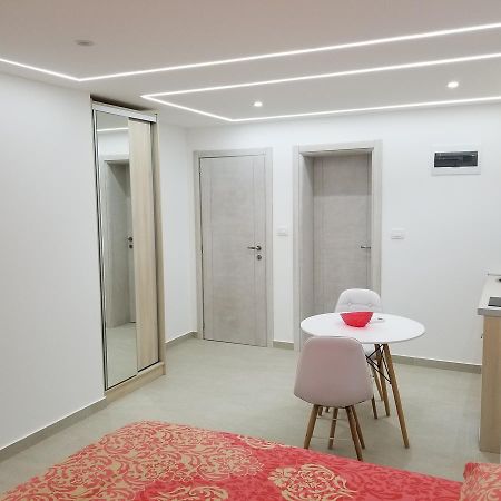 בודווה Apartments Vida מראה חיצוני תמונה