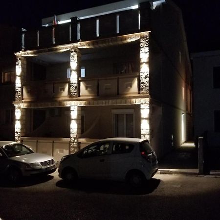 בודווה Apartments Vida מראה חיצוני תמונה