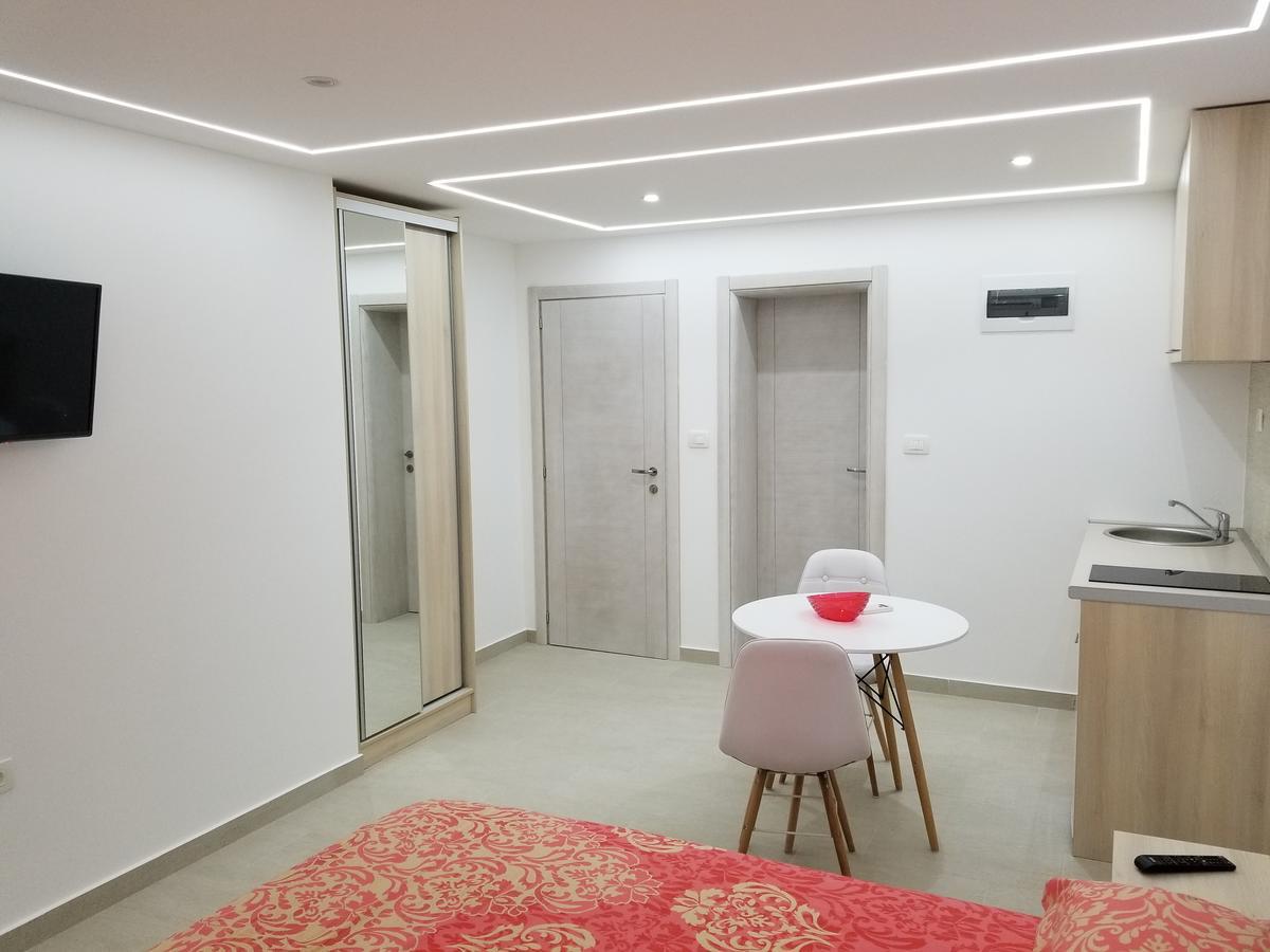 בודווה Apartments Vida מראה חיצוני תמונה