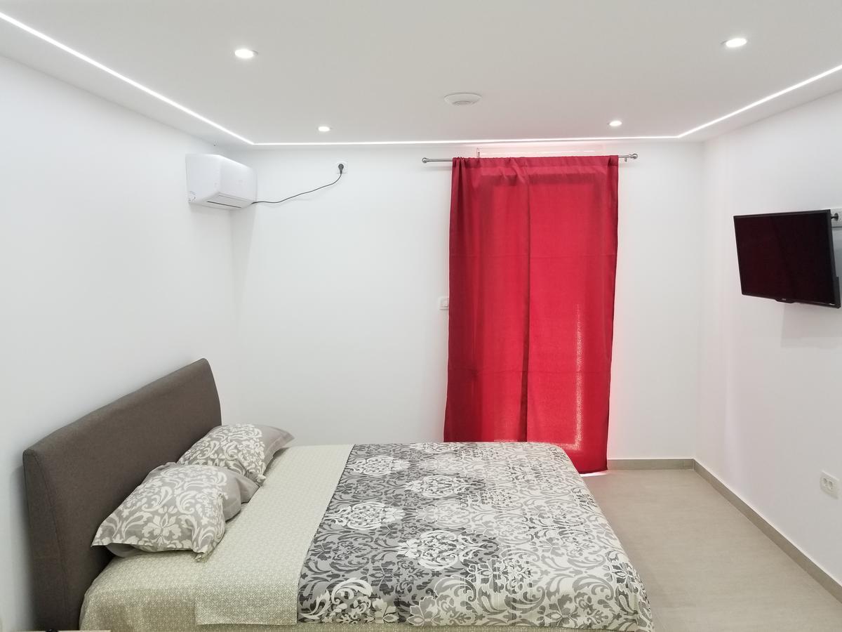 בודווה Apartments Vida מראה חיצוני תמונה